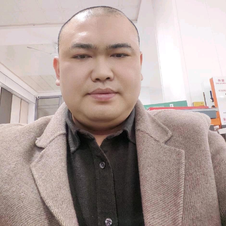 衡阳万象天冠高端板材定制胖哥