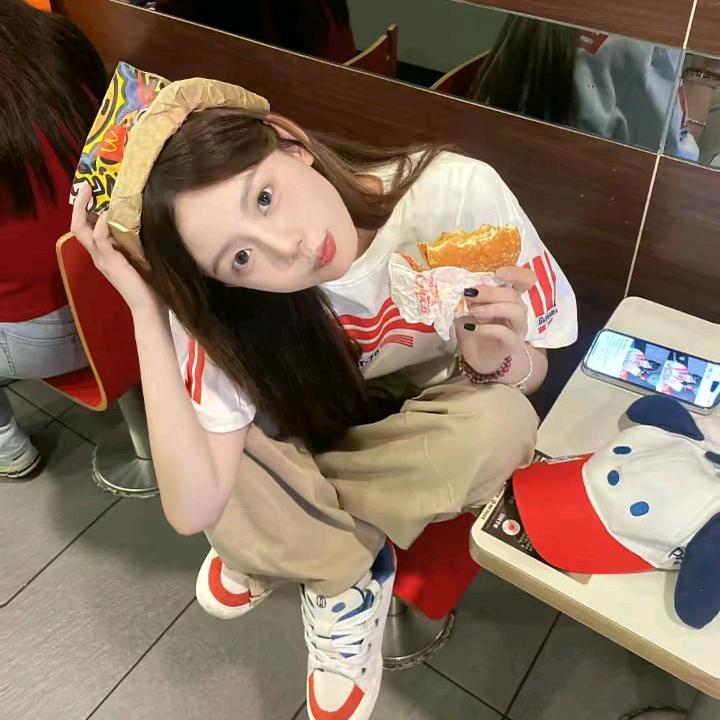 有点小烦.