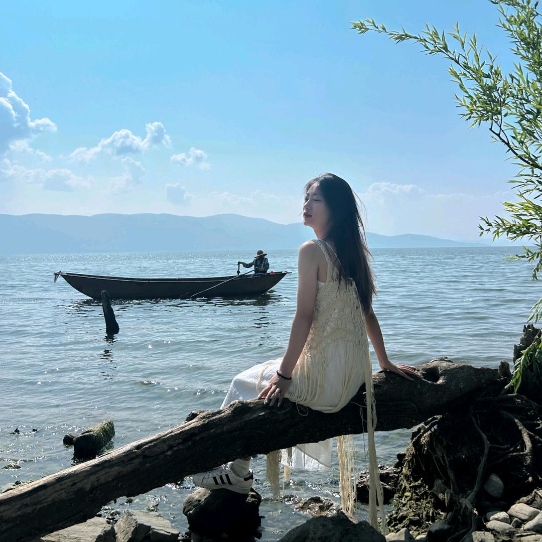 小杨今天没睡醒~