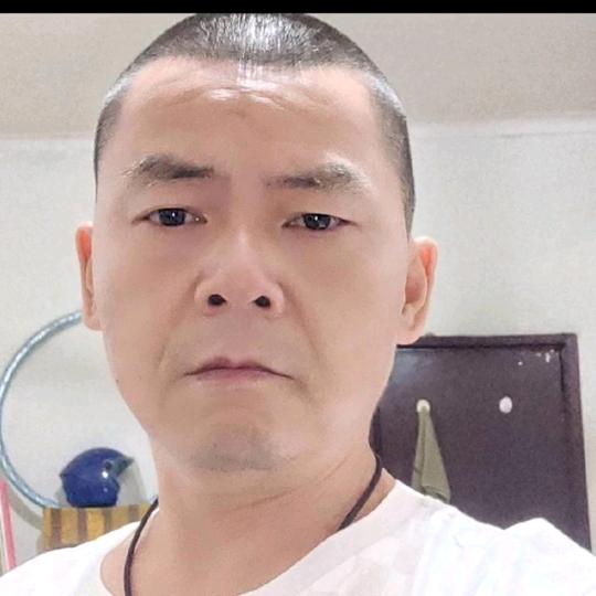 爱钓鱼的易头像