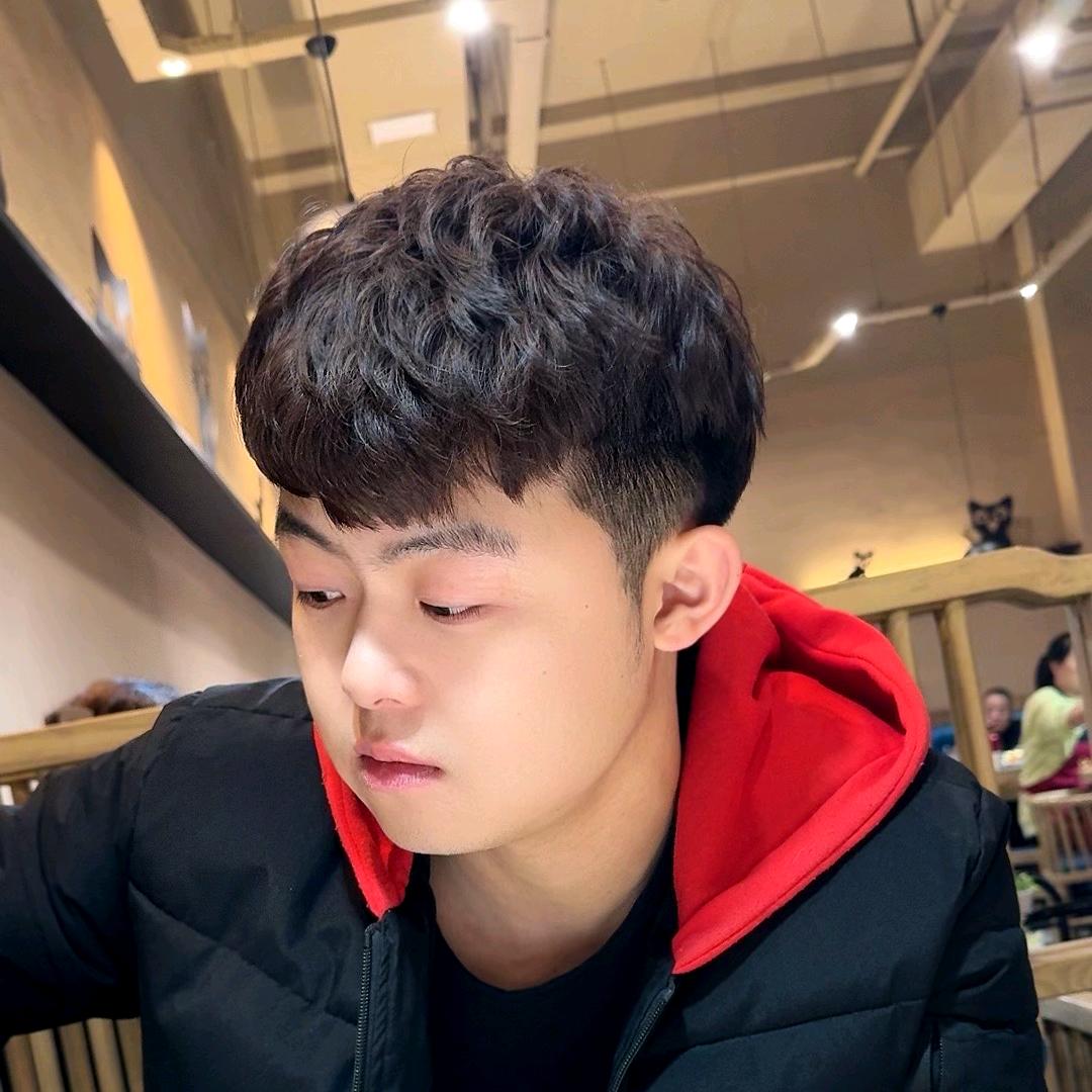 星爵台球俱乐部甘一帆°