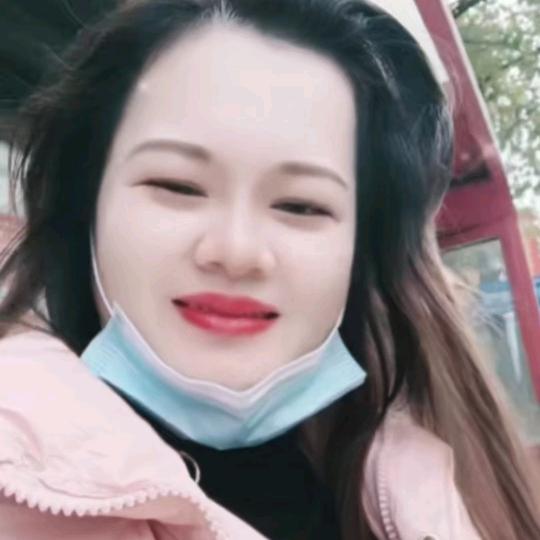 天空比个耶