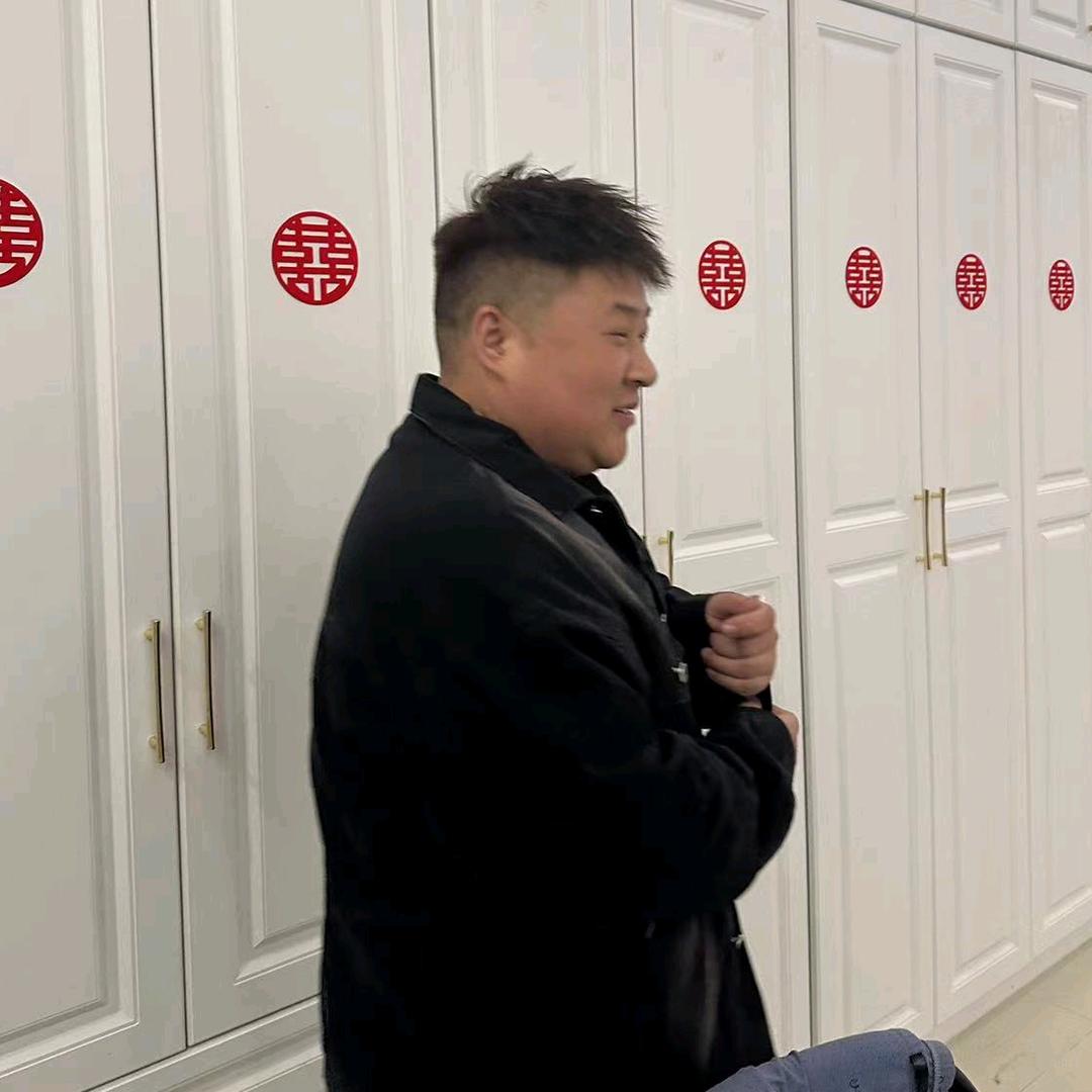 范摆摆