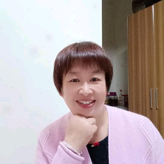 芳姐姐(68年猴9月9)