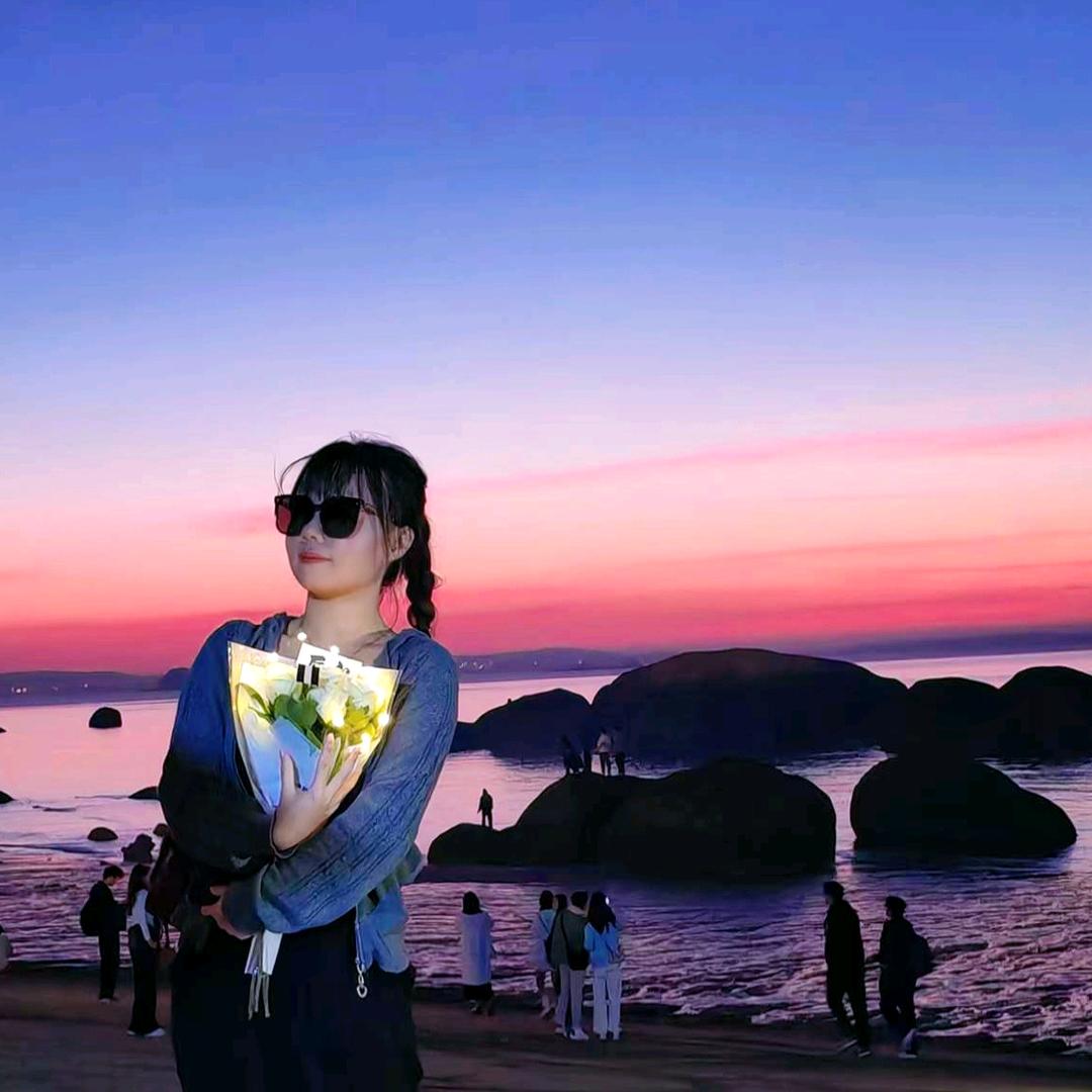 陌曦盈