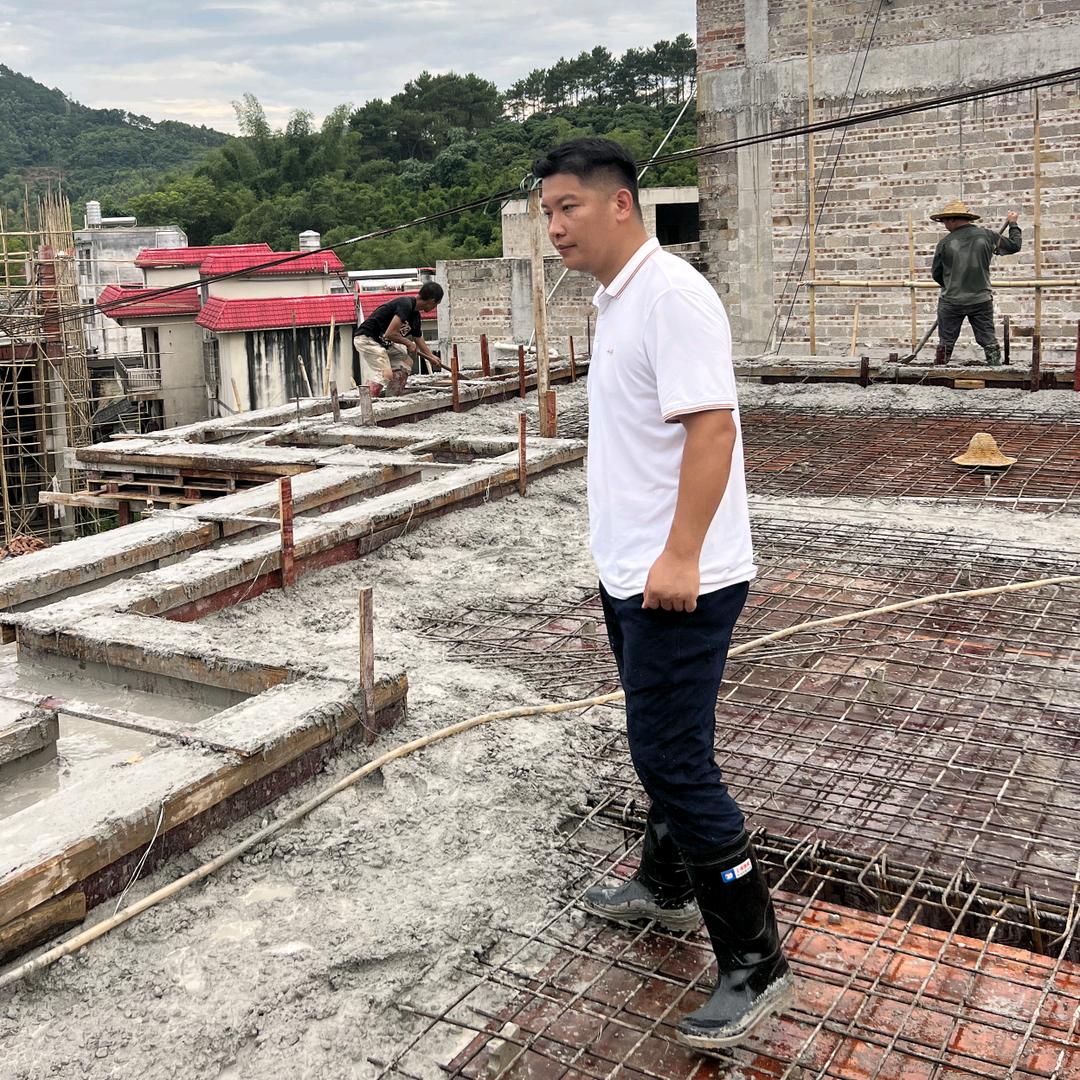 广西大包建别墅-彭队长