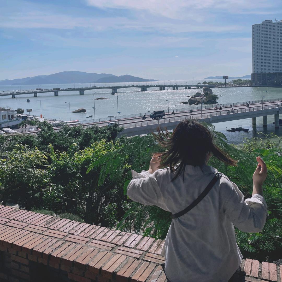 小鱼云生.