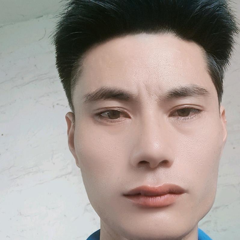 爱钓鱼的小哥