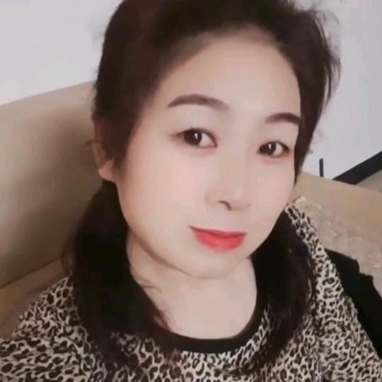 ξ( ✿＞◡❛)多财多艺(›´ω`‹ )