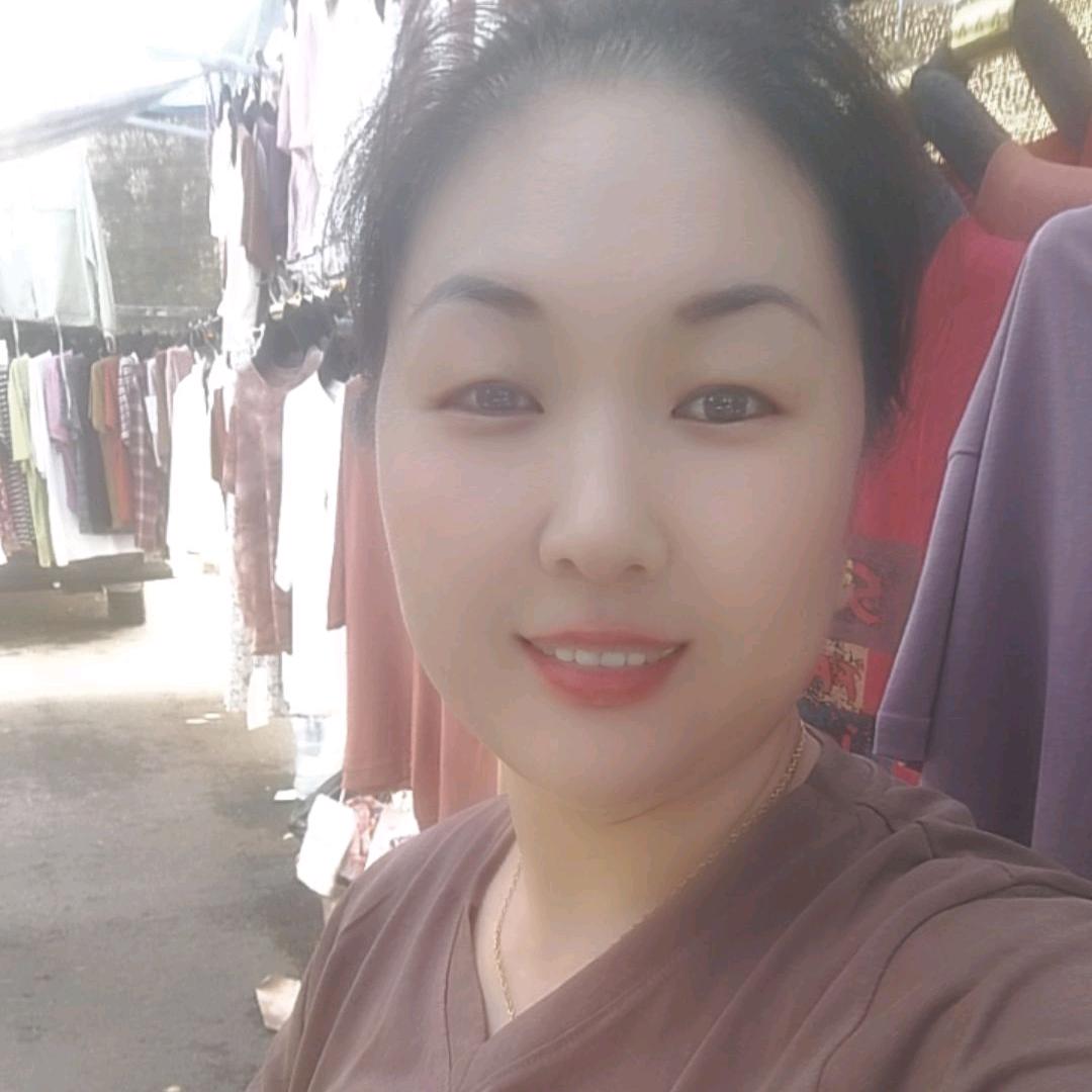 高莹 .
