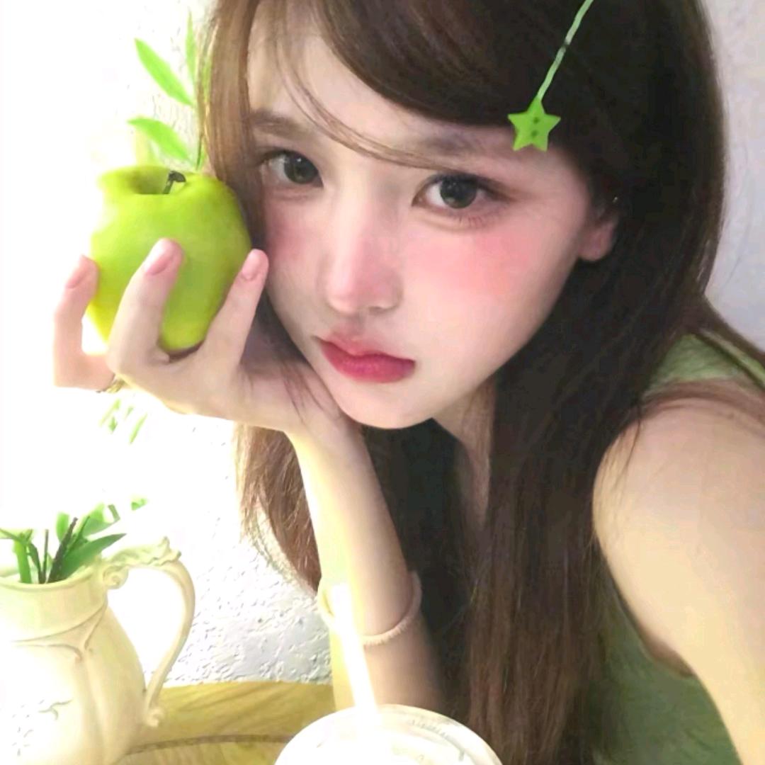 J.凯