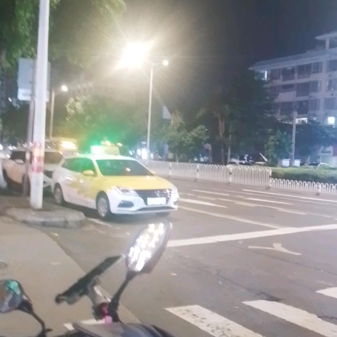 王俊