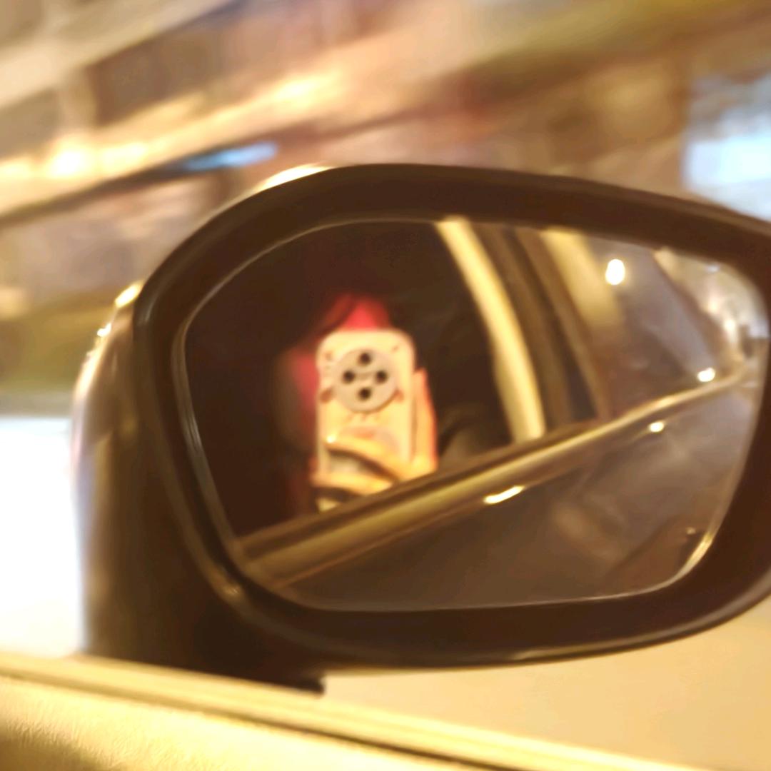 想和财神贴贴