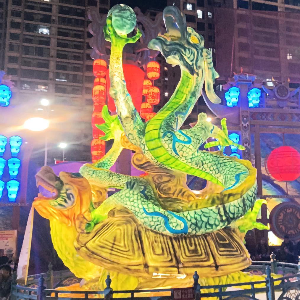 秦子墨
