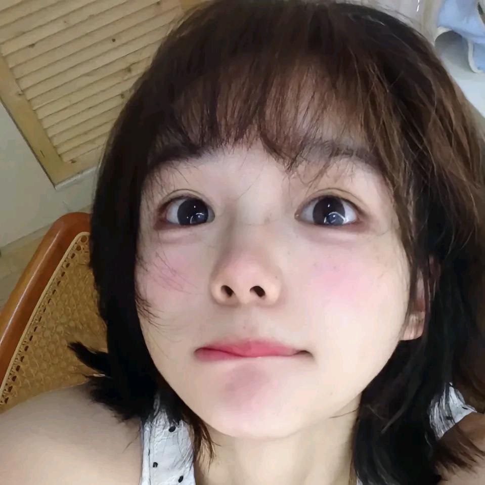 文静小男生