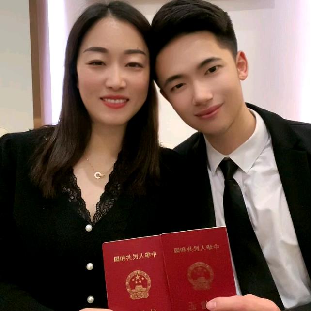 小静海口秀英区晴锦静百货商行
