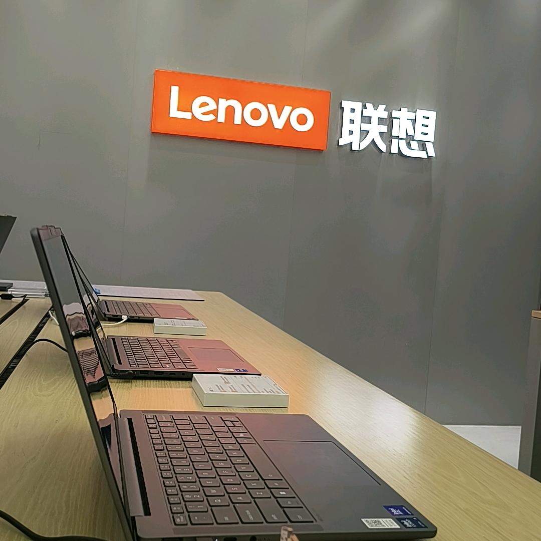 联想小杨在玉林万达