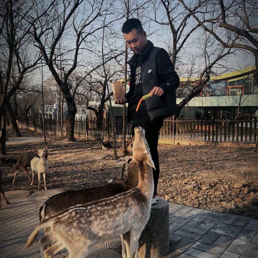 无名先生🧛‍♂️