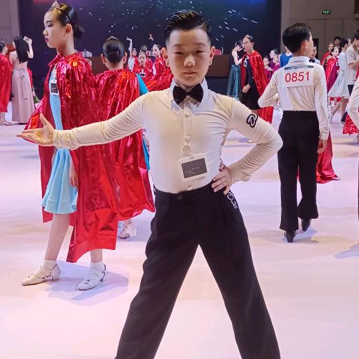 MK舞蹈—上官士行