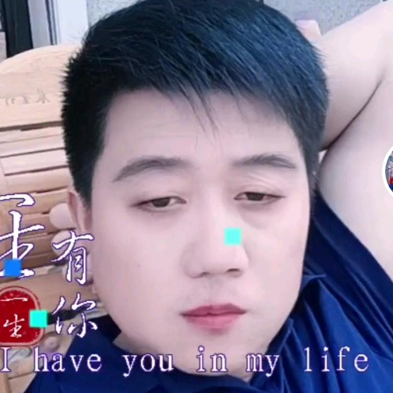 神农谷八区回味饺子馆，何远钊