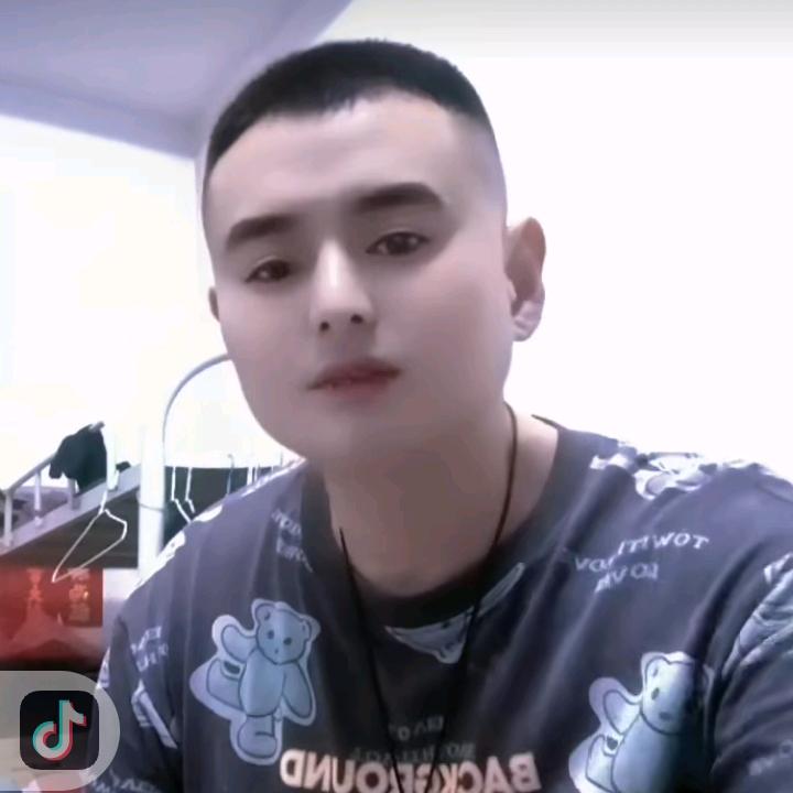 小王