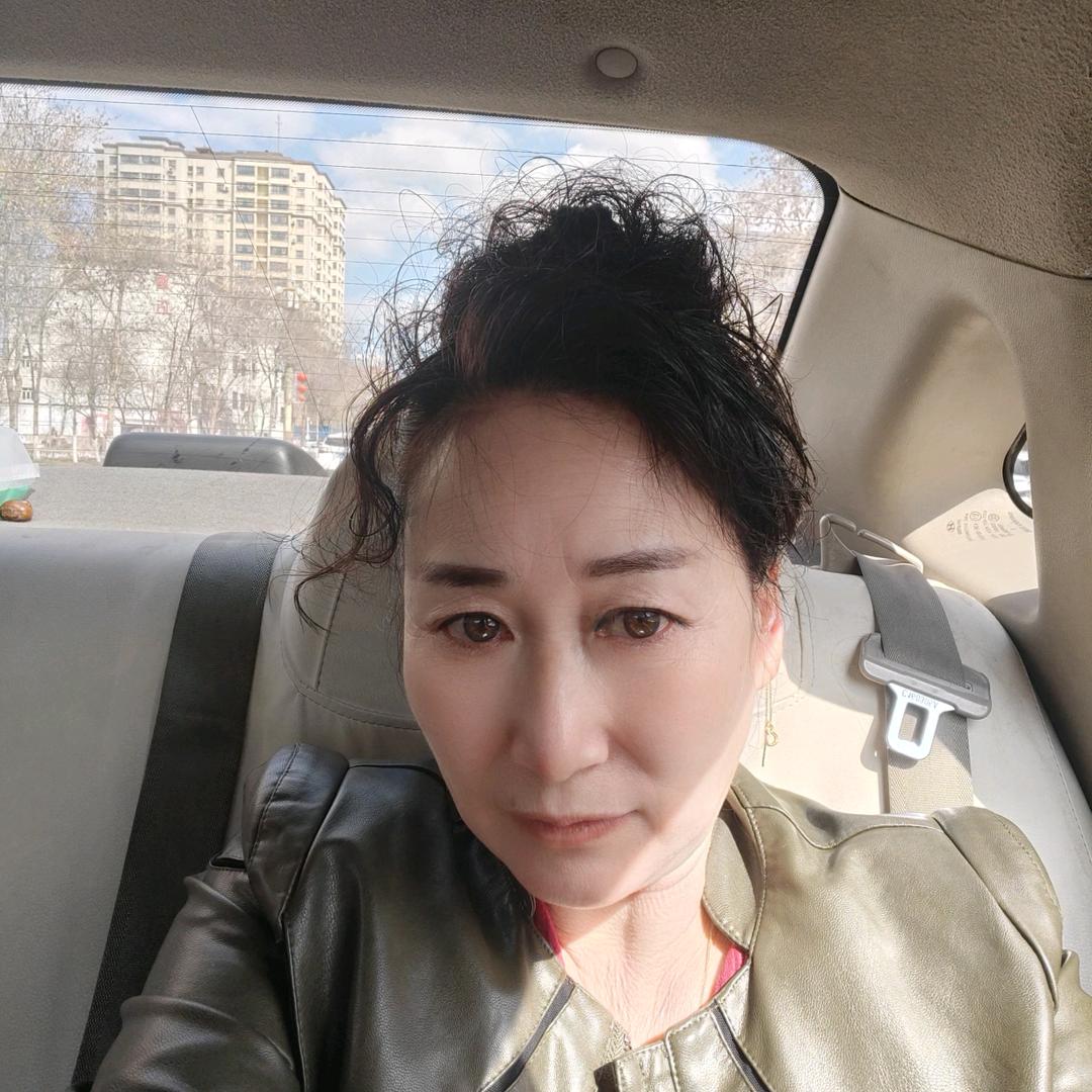 四川幺妹在新疆