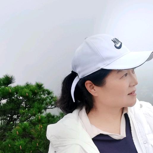 花好月圆中老年旅游团