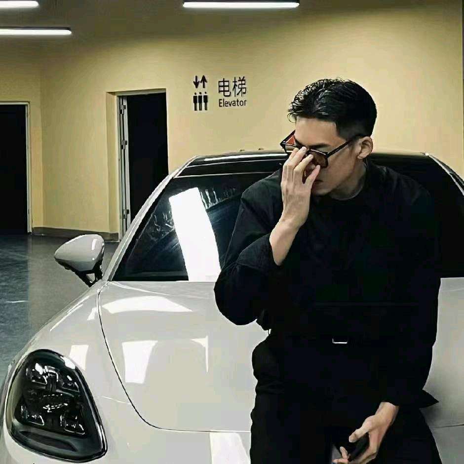 M 先生