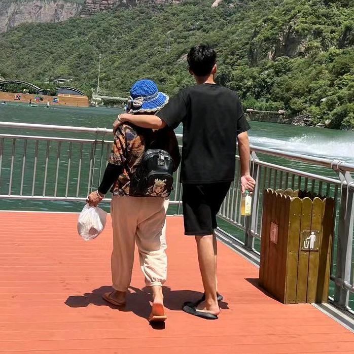 ❤️ 看 透 别 说 透  ❤️