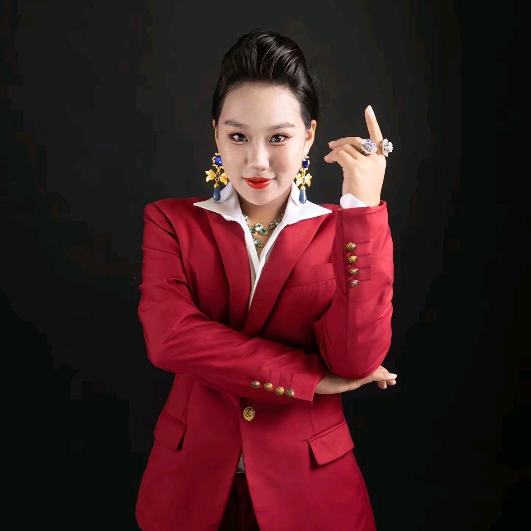 A挑粪招聘员李姐