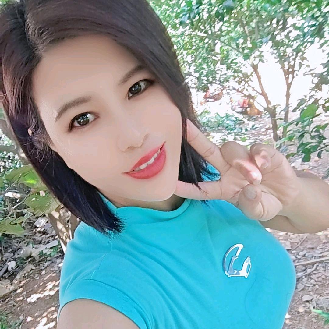 心宝爱吃肉