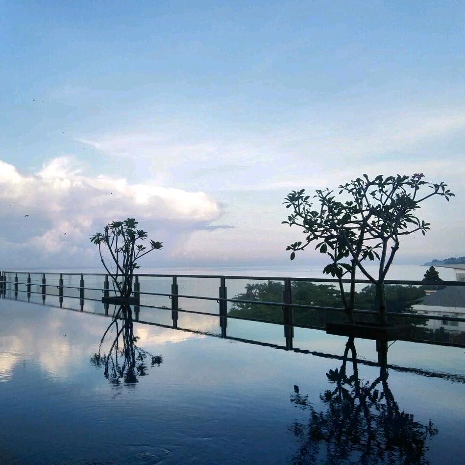 努力工作，为了生活