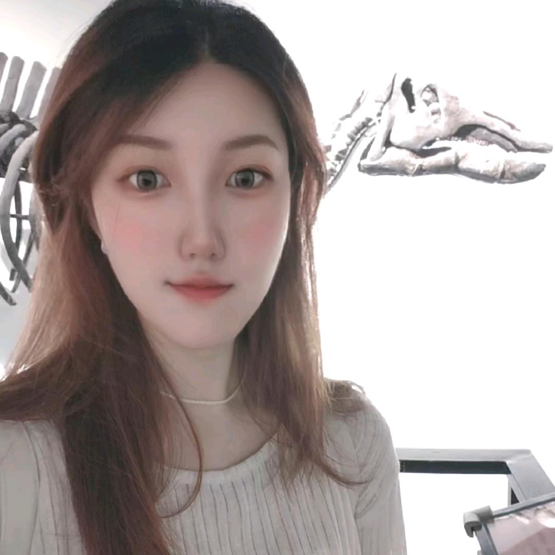 安安 ᶠᵒᶠᵒ ☀