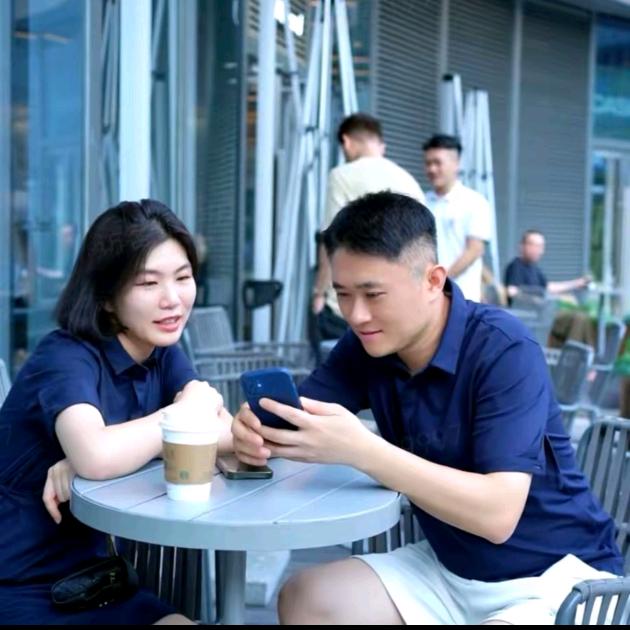 杰虹优品夫妇（穿搭分享）