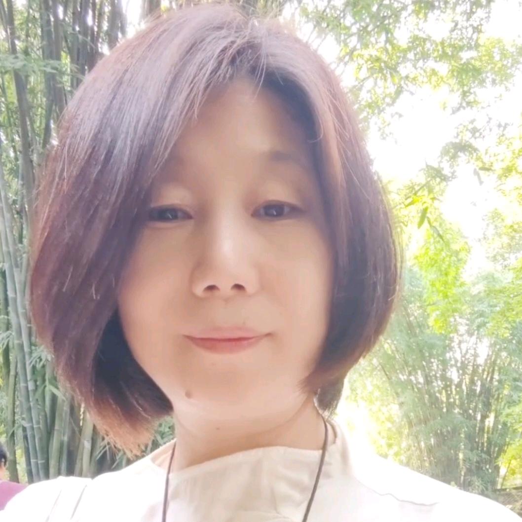 小亿姐在运动
