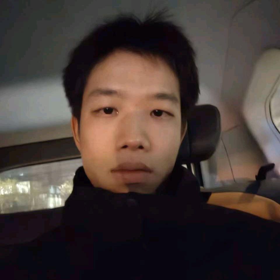 邱八两