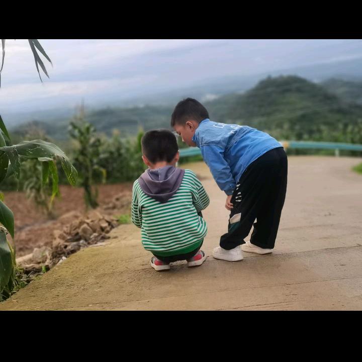 老阿姨😂😂