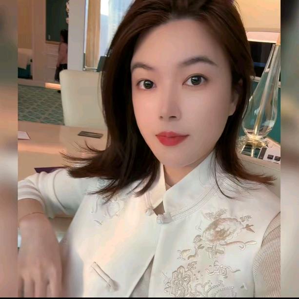 H姐曼辰💕轻奢女装