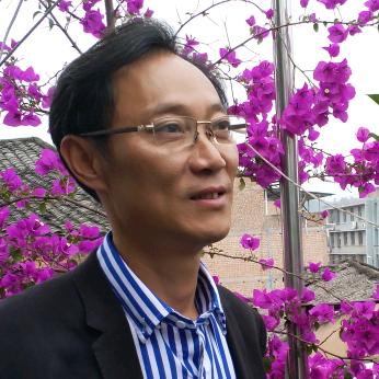 中通快递谢洪光