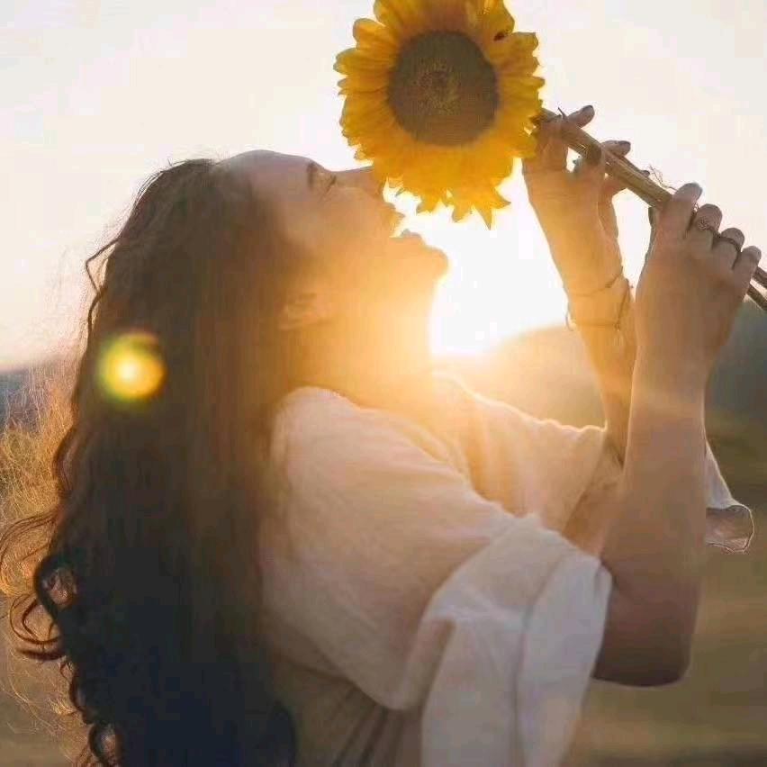 人终向前走~花自向阳开♥♥