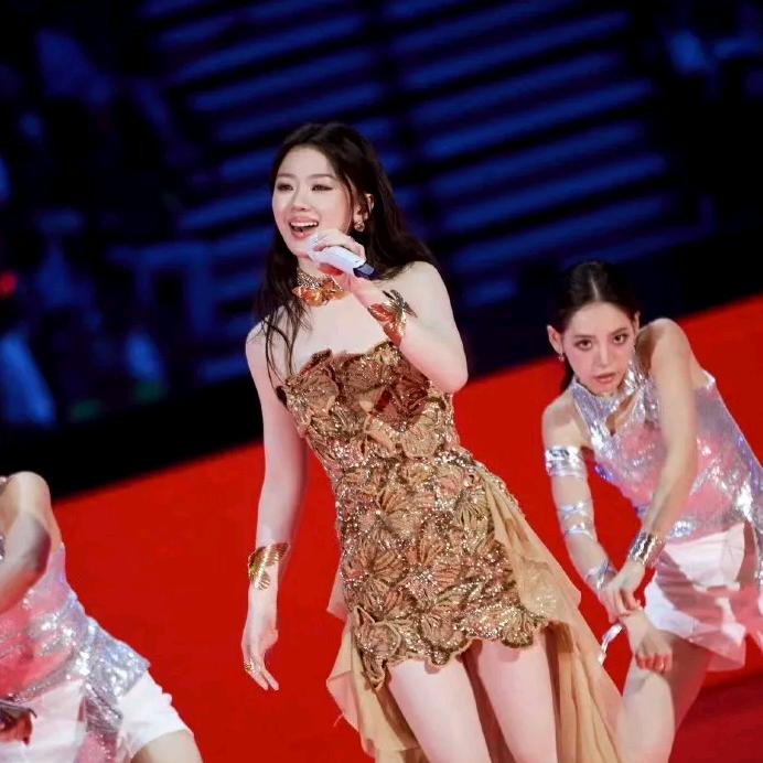 我是单依纯的纯牛奶