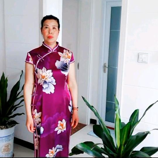 蓝魅融(568)上午8点半开播