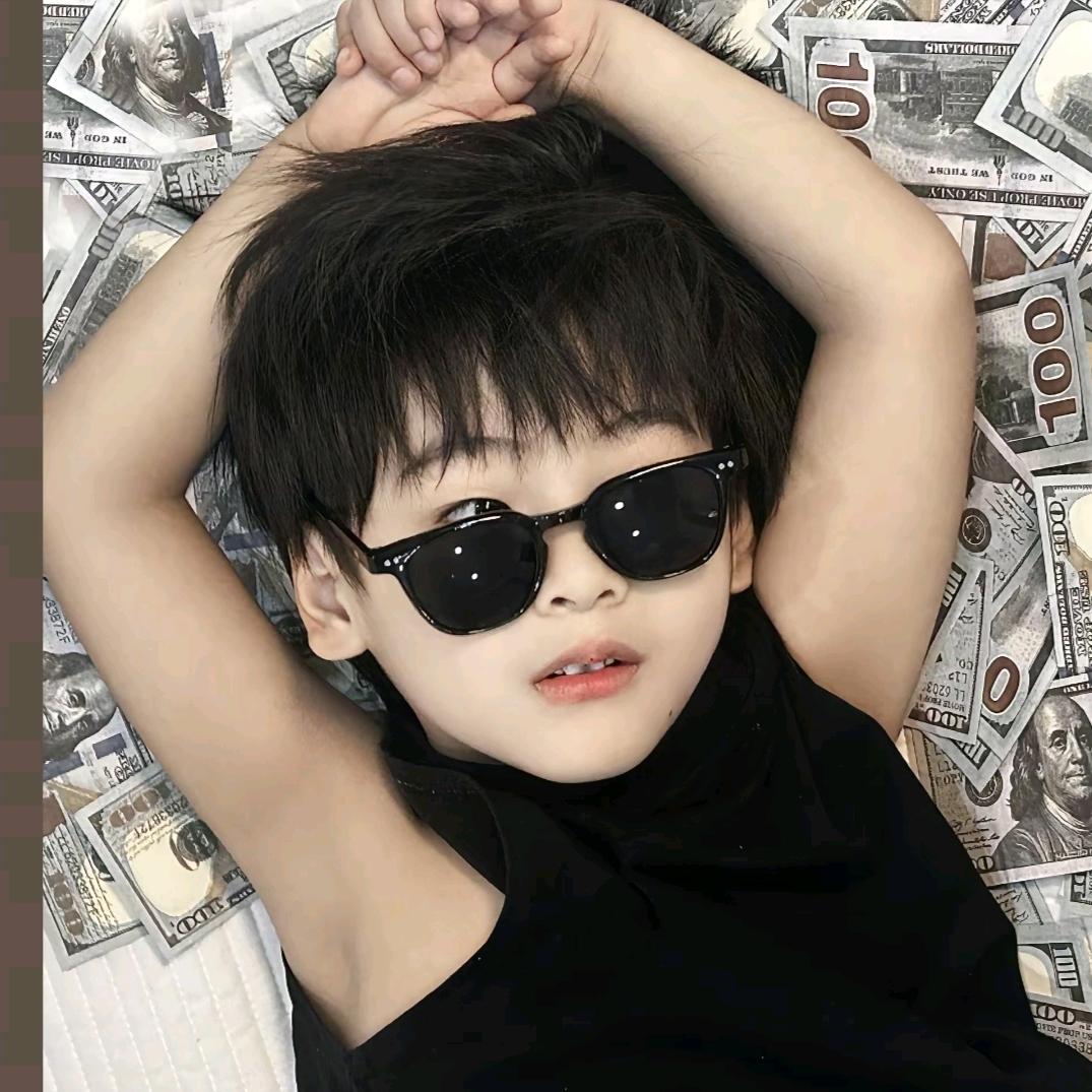 阿旦འཛིན།