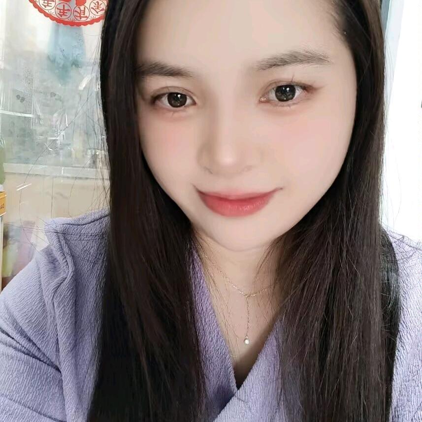 小丫头玲玲