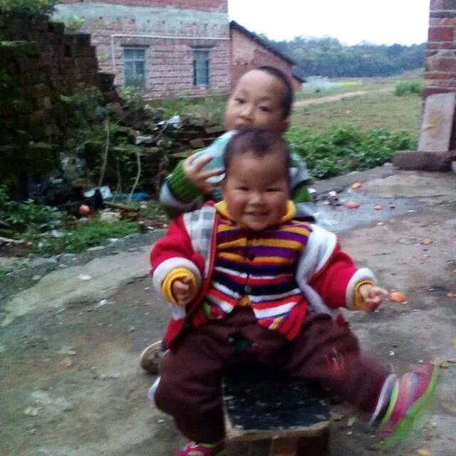 柏宇周