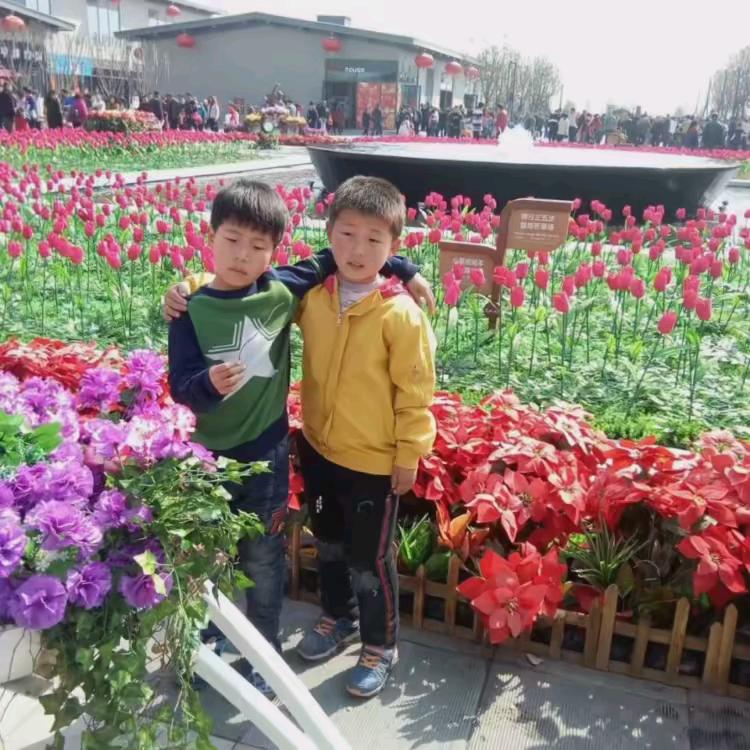 朋娃单身带娃心不闲