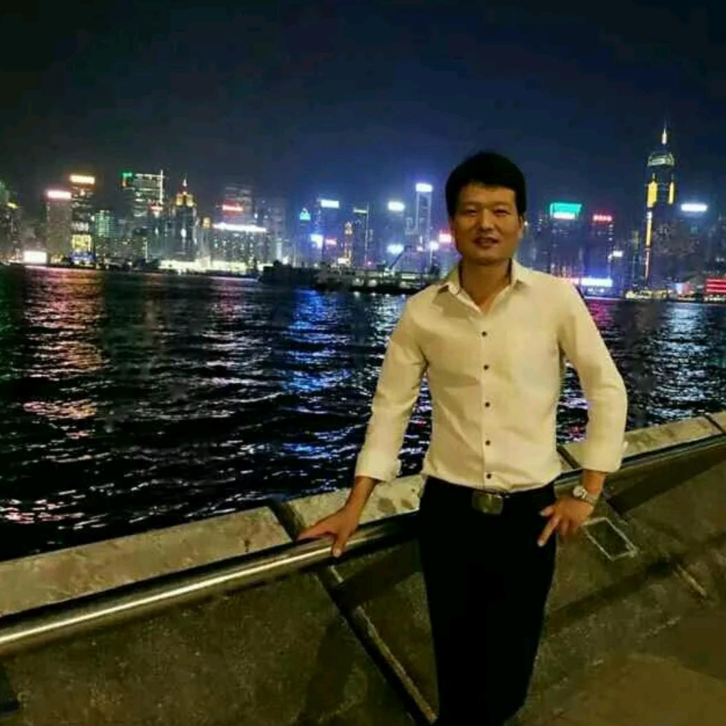 咯 呜 顾