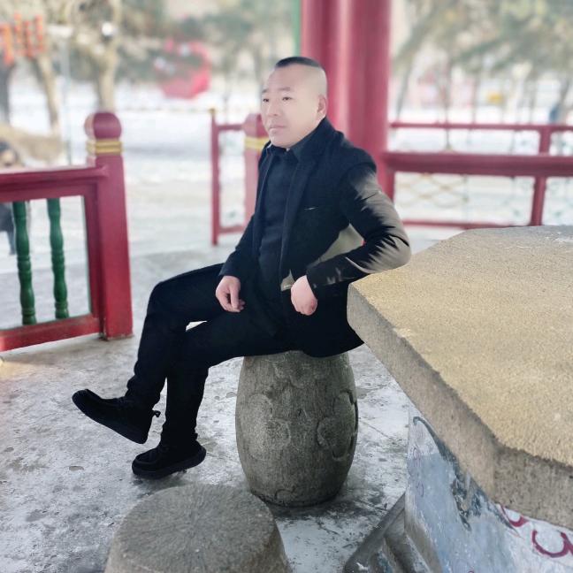 小宝🥰都说我像你的前男友