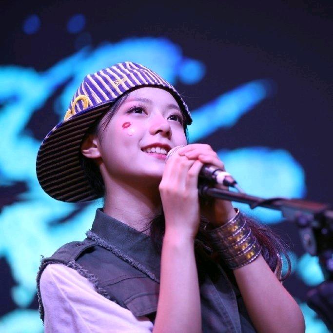 麦香芋圆Lorna