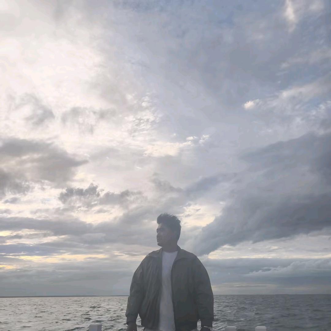 不知江月待何人